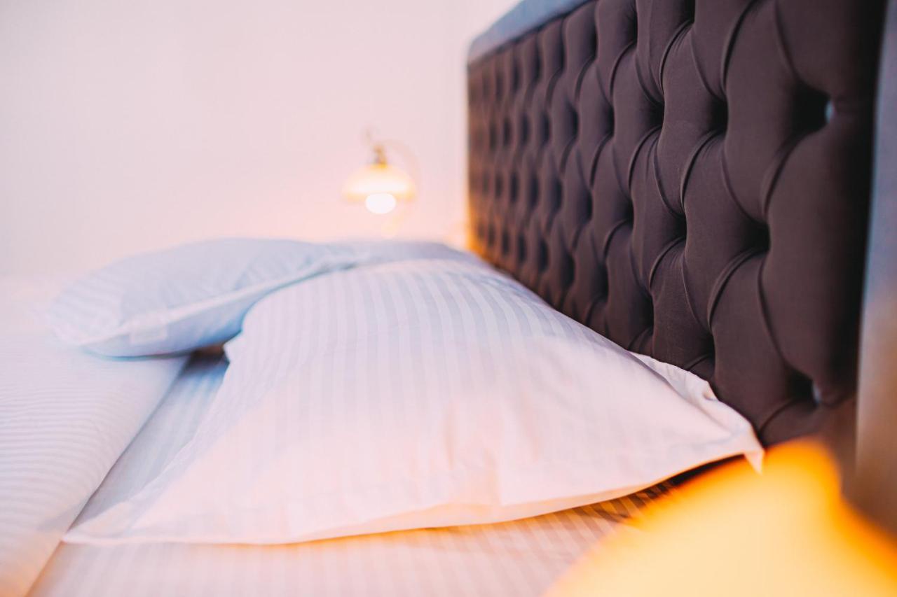 Motel Piatra Corbului ビカズ エクステリア 写真